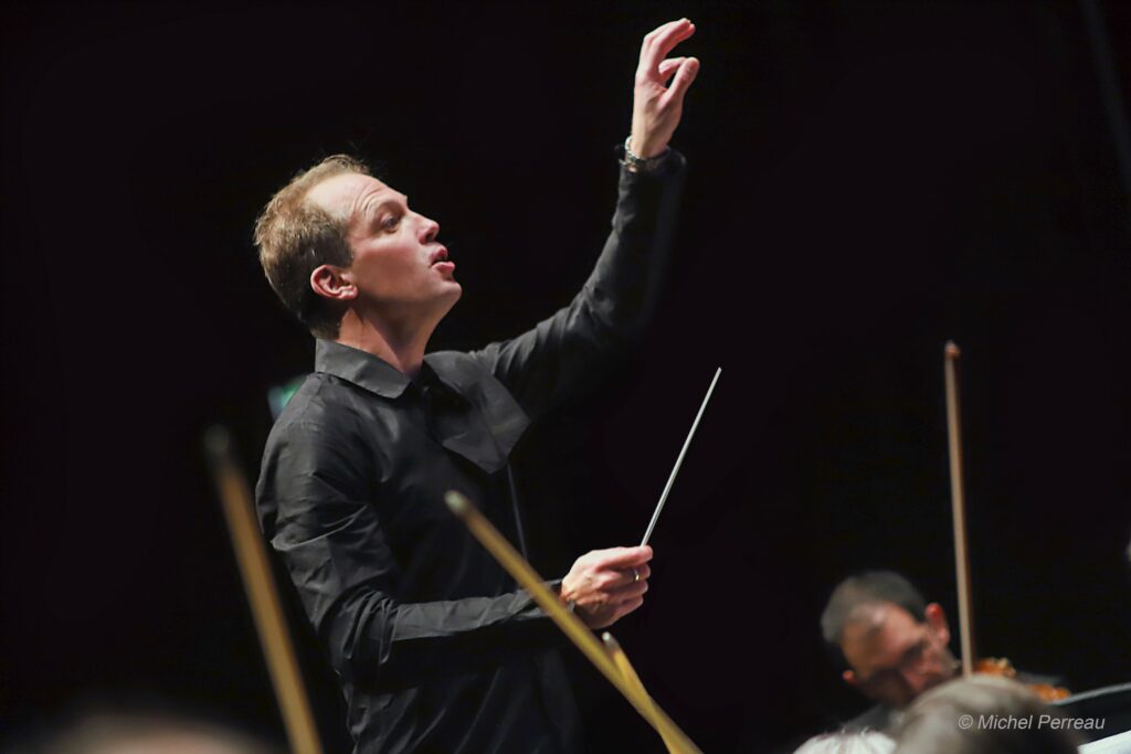 A la baguette de l’Orchestre symphonique d’Orléans, Marius Steghorst