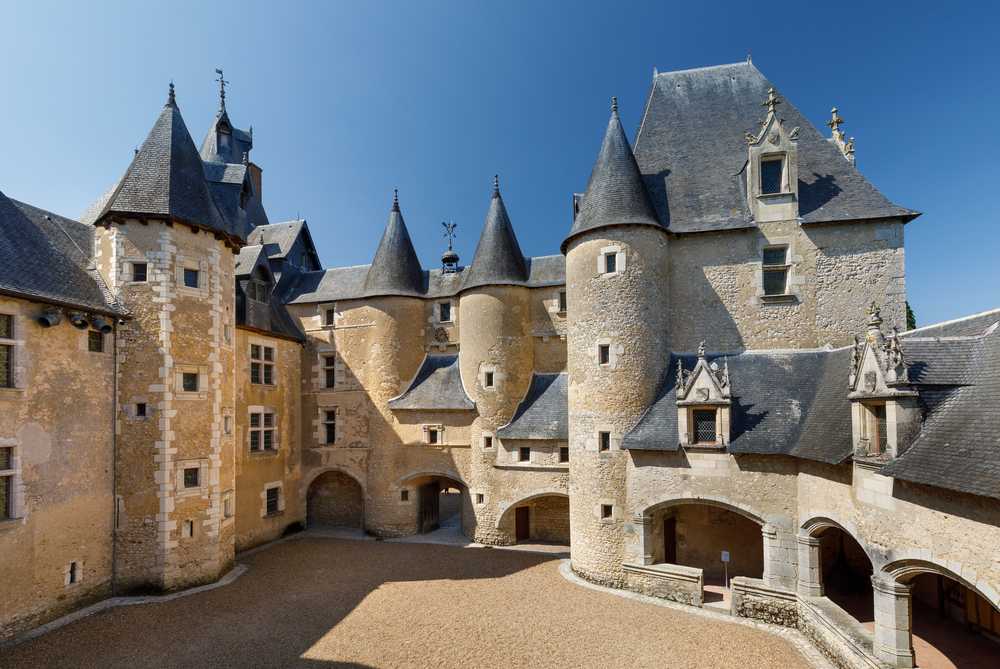 Le Château de Fougères-sur-Bièvre, dans le Loir-et-Cher - © Léonard de Serres