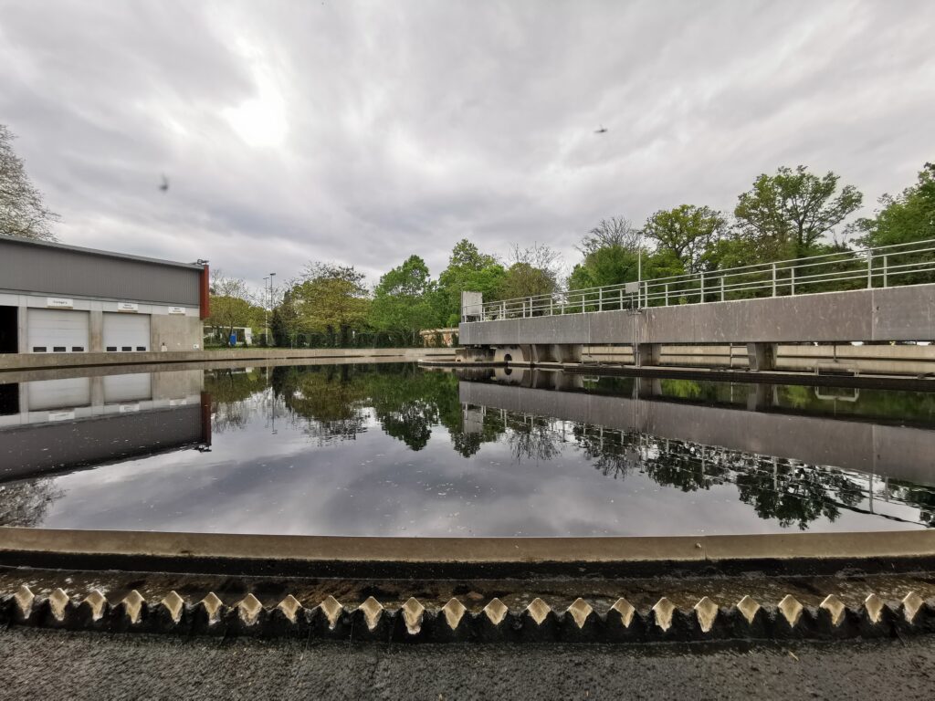 Parmi les exemples présentés figure la nouvelle unité de traitement de la station d’épuration d’Orléans-la-Source, qui permet d’assurer l’irrigation du parc floral.